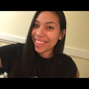 Meet your Posher, Steph